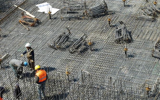 Jasa Tukang Bangunan Harian dan Borongan